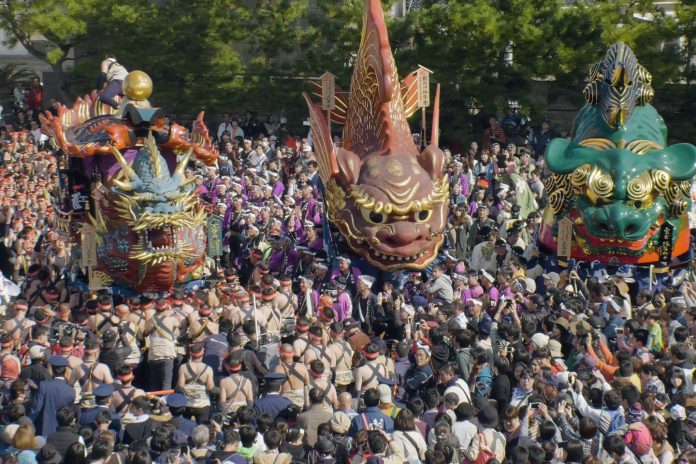 Lễ hội Karatsu Kunchi có chuỗi sự kiện vô cùng hấp dẫn diễn ra trong ba ngày